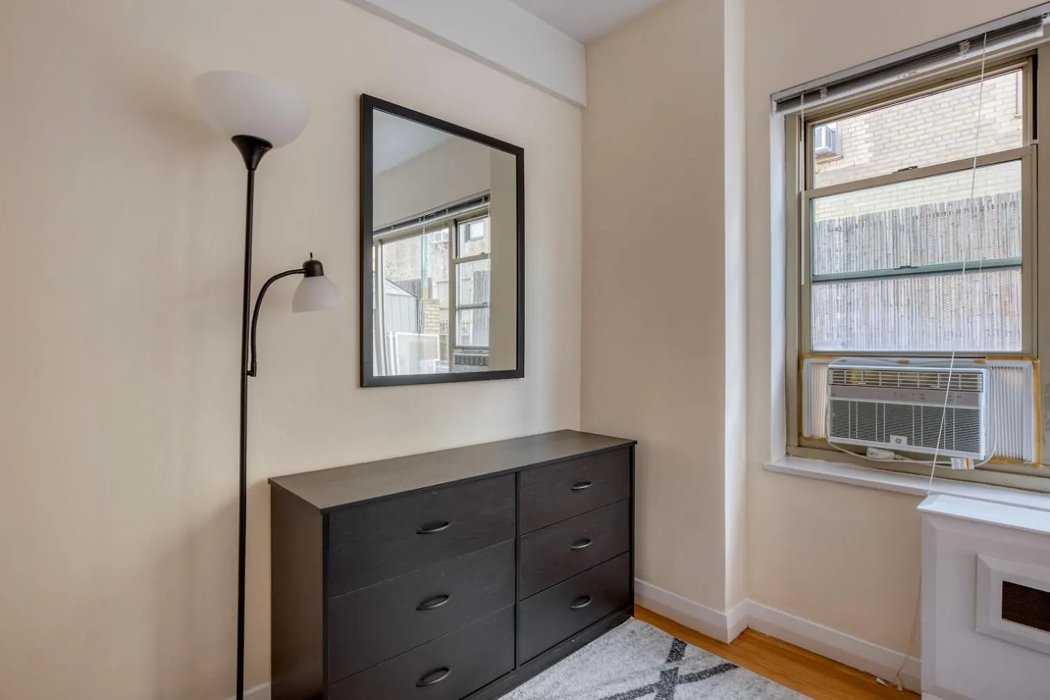 Murray Hill 2Br W Wraparound Terrace Nr Park Nyc-1347 New York Apartment